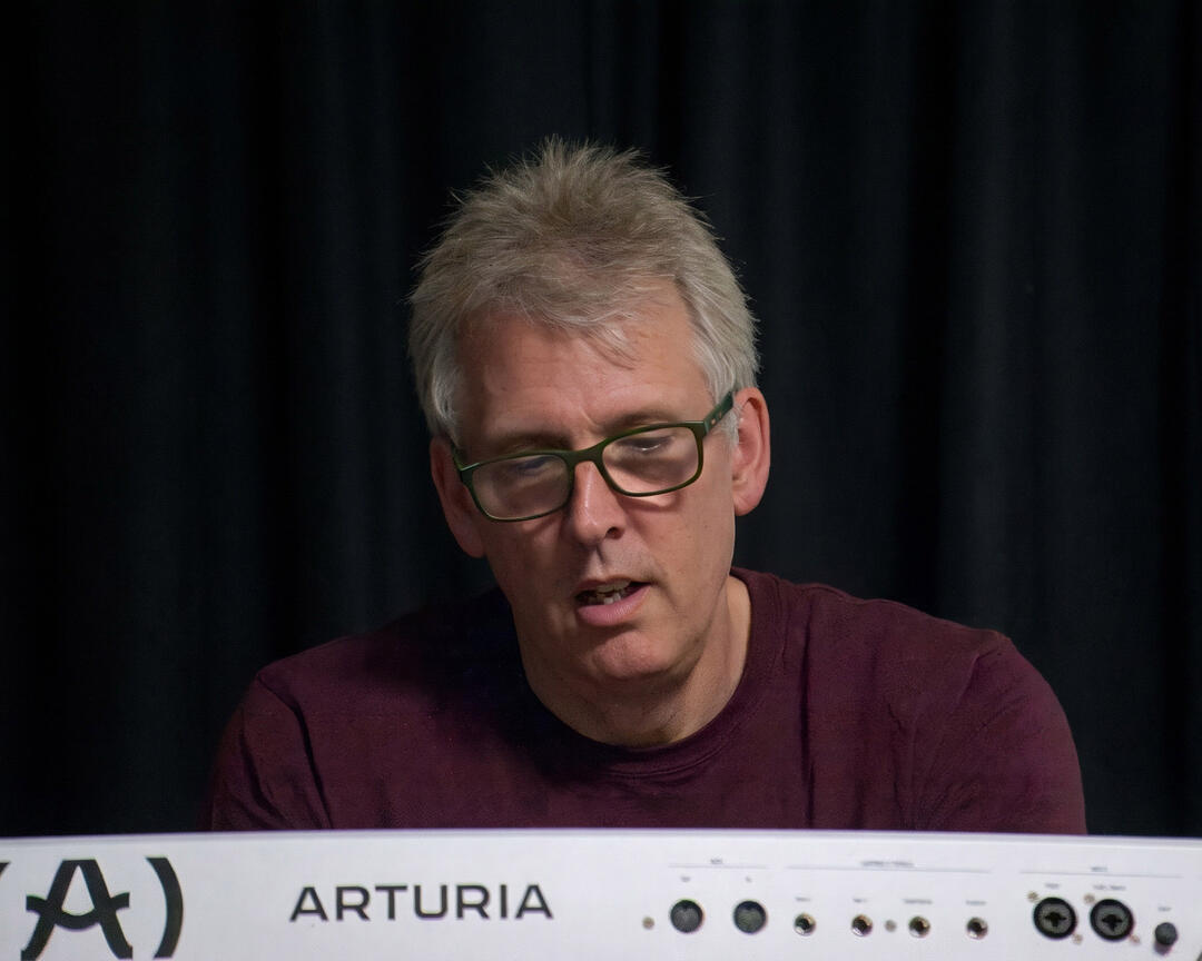 Tom Hutchinson – keyboards, musical director